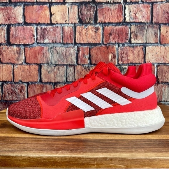 Adidas Men’s Marquee Boost Low in Active Red Size 13.5 F36305 - Picture 1 of 11